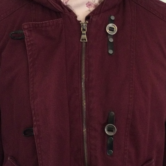 Express Burgundy Jacket (+ FREE hat) - Picture 10 of 16